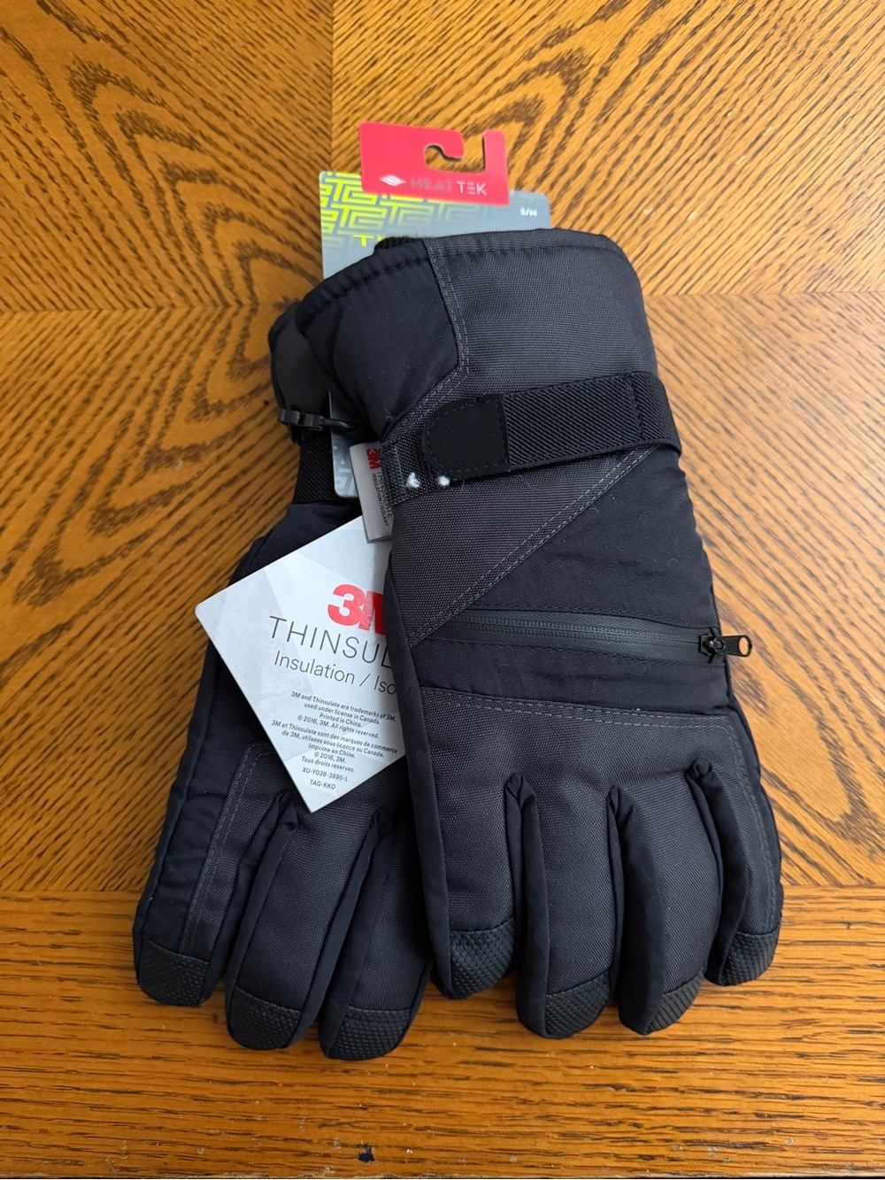 tek gear Black Men's Winter Ski Gloves with Adjustable Strap
